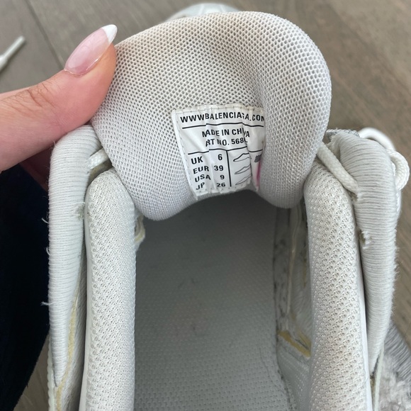 BALENCIAGA SNEAKERS SIZE US 9 - Picture 8 of 8